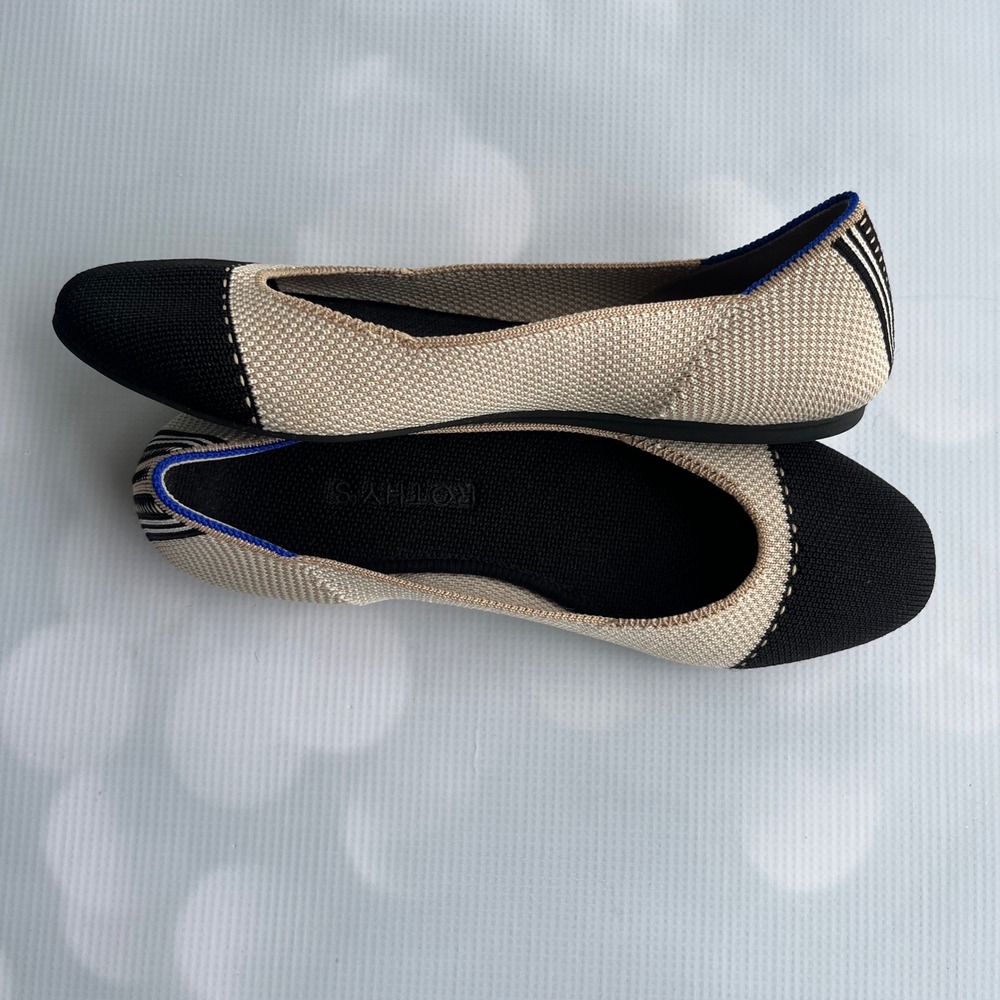 Rothy's Beige Knit Flats with Black Pointed Toe - Picture 5 of 11